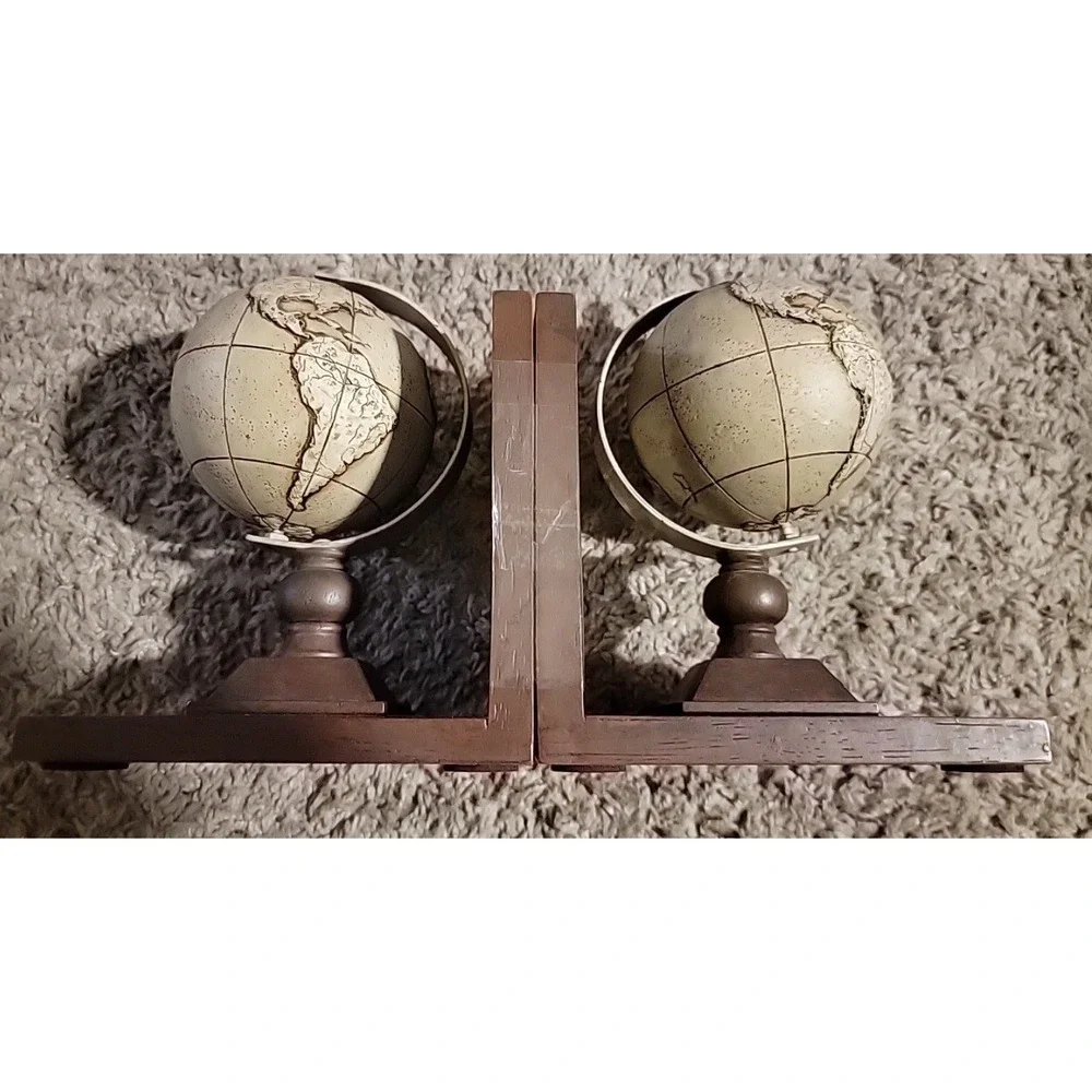 Vintage‎ Spinning Wooden Globe Bookends Bookcase Decor Wood Home Interiors NWOT